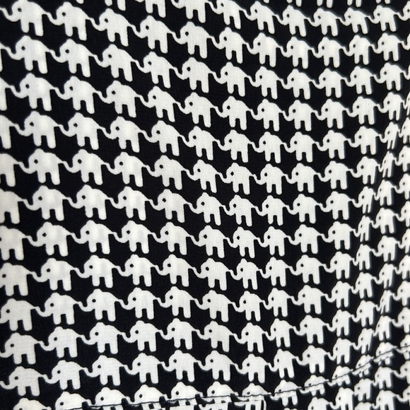 BLACK & WHITE ELEPHANT DRESS with Collar and Waist Tie Banana Republic Size 8 - Picture 3 of 5